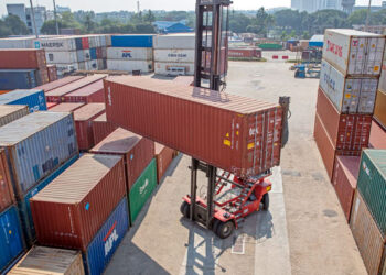 চট্টগ্রাম বন্দরে ‘স্টোর রেন্ট’ এক মাস স্থগিত