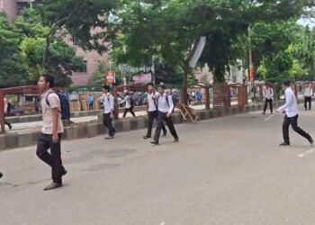 ঢাকা কলেজ ও সিটি কলেজের শিক্ষার্থীদের সংঘর্ষ, কয়েকজন আহত