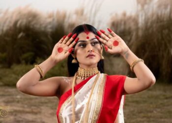 মা এসেছেন ঘরে—এই বিশ্বাসেই ভরে ওঠে বাঙালির প্রাণ