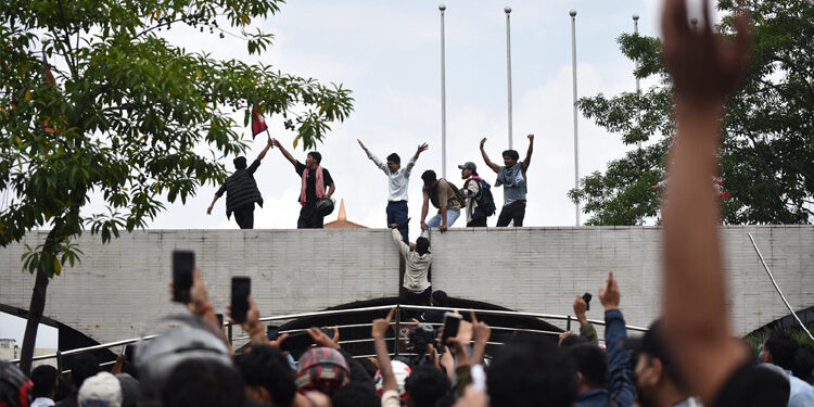 ক্লাসে ফিরছে নেপালের জেন জি-রা