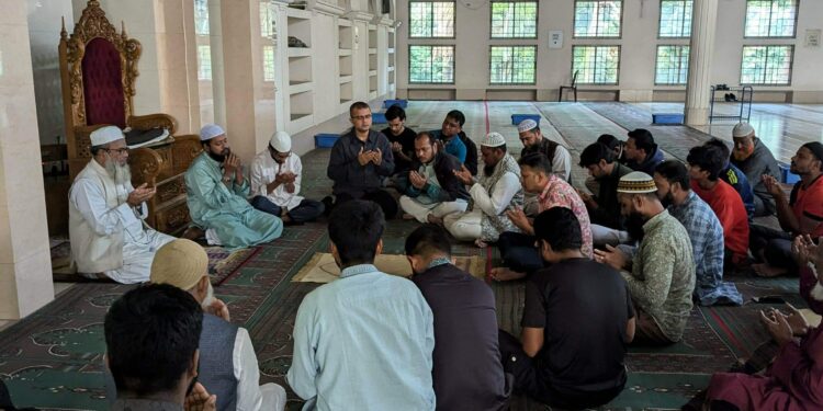 জাবিতে বগুড়া জেলা ছাত্র কল্যাণ সমিতির উদ্যোগে বেগম খালেদা জিয়ার সুস্থতা কামনায় দোয়া মাহফিল